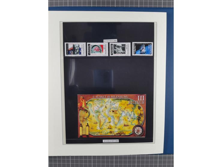 1969/2019, MNH collection of stamps and souvenir/mini/de luxe sheets in seven binders, comprising a wide range of attractive 