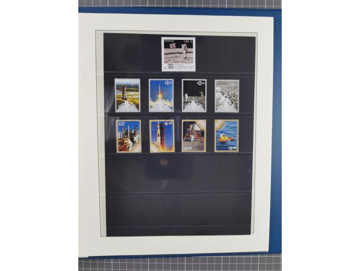 1969/2019, MNH collection of stamps and souvenir/mini/de luxe sheets in seven binders, comprising a wide range of attractive 