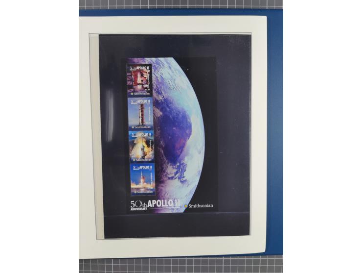 1969/2019, MNH collection of stamps and souvenir/mini/de luxe sheets in seven binders, comprising a wide range of attractive 