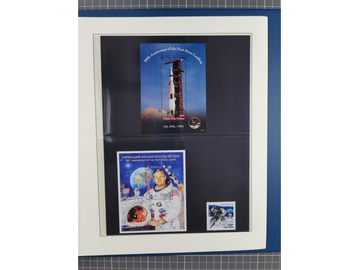 1969/2019, MNH collection of stamps and souvenir/mini/de luxe sheets in seven binders, comprising a wide range of attractive 