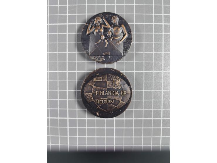 MEDALS from Harry von Hofmann of Hamburg (1931–2021).&nbsp;This is the second of three lots offering medals from his active t