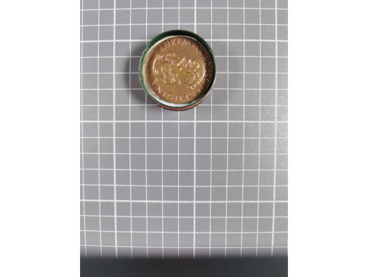 MEDALS from Harry von Hofmann of Hamburg (1931–2021).&nbsp;This is the second of three lots offering medals from his active t