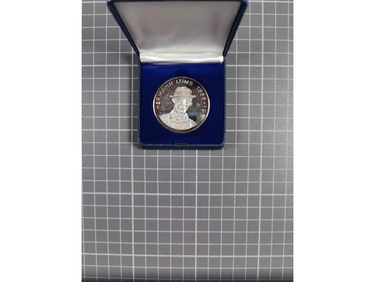 MEDALS from Harry von Hofmann of Hamburg (1931–2021).&nbsp;This is the third of three lots offering medals from his active ti