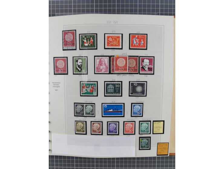 1949/1968, postfrische und gestempelte Sammlung im Ringbinder, parallel in beiden Erhaltungen geführt, Posthorn-Satz postfris