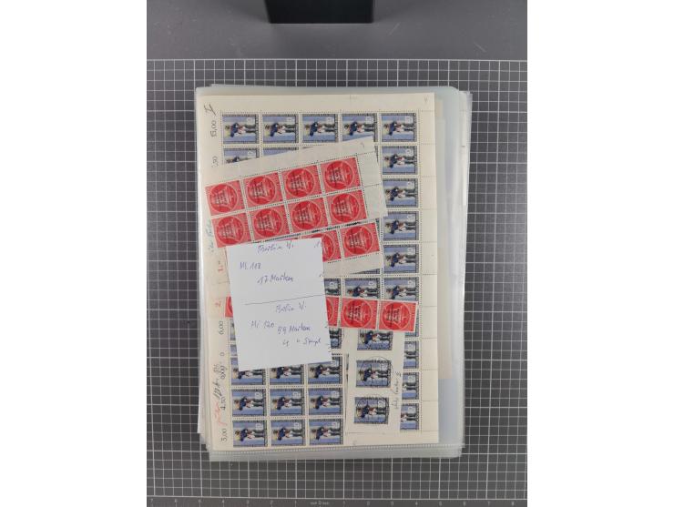 1923/1962, meist postfrischer reichhaltiger Bestand ab Danzig mit einem guten Teil Berlin bis Bundesrepublik, dabei Bögen und