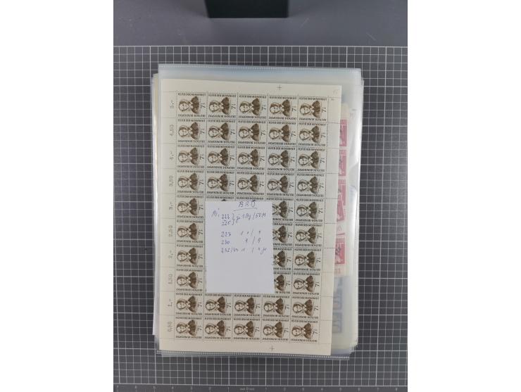 1923/1962, meist postfrischer reichhaltiger Bestand ab Danzig mit einem guten Teil Berlin bis Bundesrepublik, dabei Bögen und