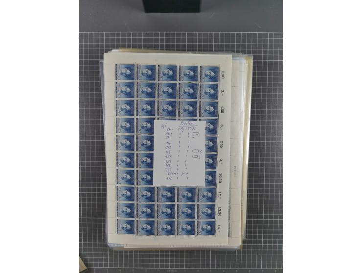 1923/1962, meist postfrischer reichhaltiger Bestand ab Danzig mit einem guten Teil Berlin bis Bundesrepublik, dabei Bögen und