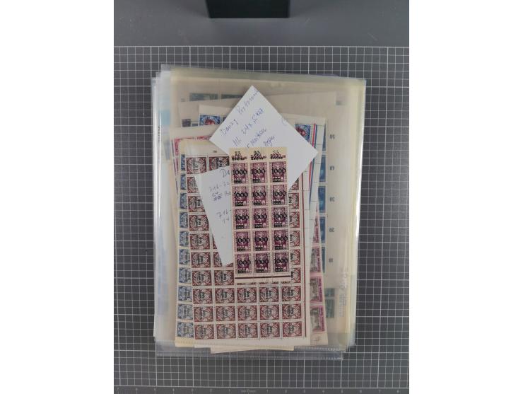 1923/1962, meist postfrischer reichhaltiger Bestand ab Danzig mit einem guten Teil Berlin bis Bundesrepublik, dabei Bögen und