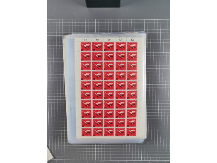 1923/1962, meist postfrischer reichhaltiger Bestand ab Danzig mit einem guten Teil Berlin bis Bundesrepublik, dabei Bögen und