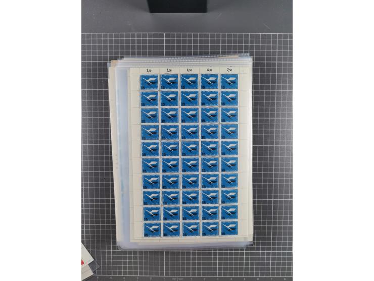 1923/1962, meist postfrischer reichhaltiger Bestand ab Danzig mit einem guten Teil Berlin bis Bundesrepublik, dabei Bögen und