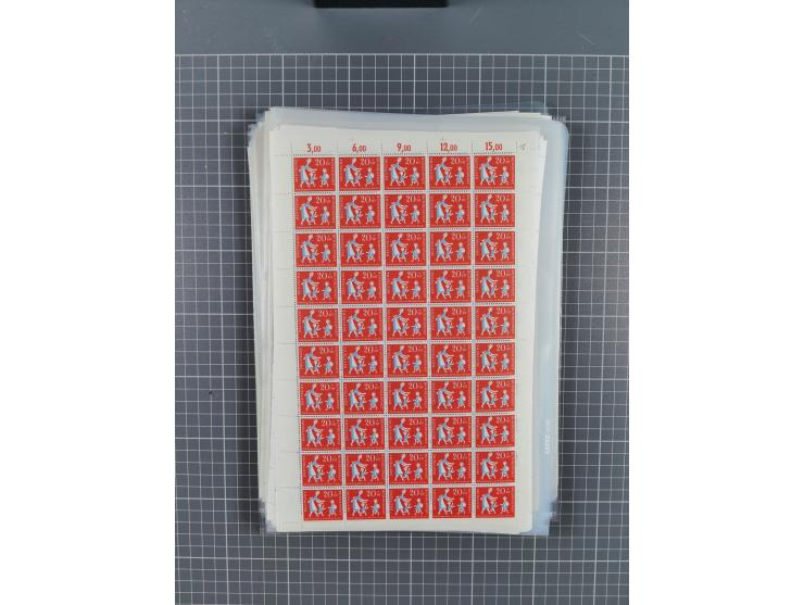 1923/1962, meist postfrischer reichhaltiger Bestand ab Danzig mit einem guten Teil Berlin bis Bundesrepublik, dabei Bögen und