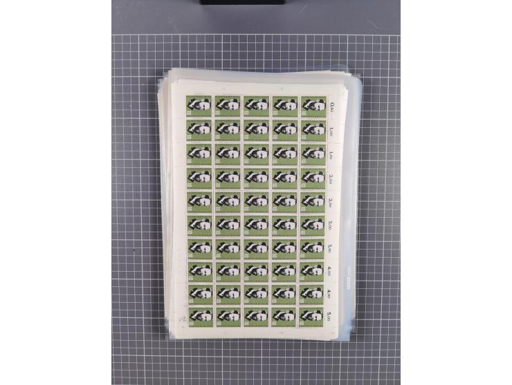 1923/1962, meist postfrischer reichhaltiger Bestand ab Danzig mit einem guten Teil Berlin bis Bundesrepublik, dabei Bögen und