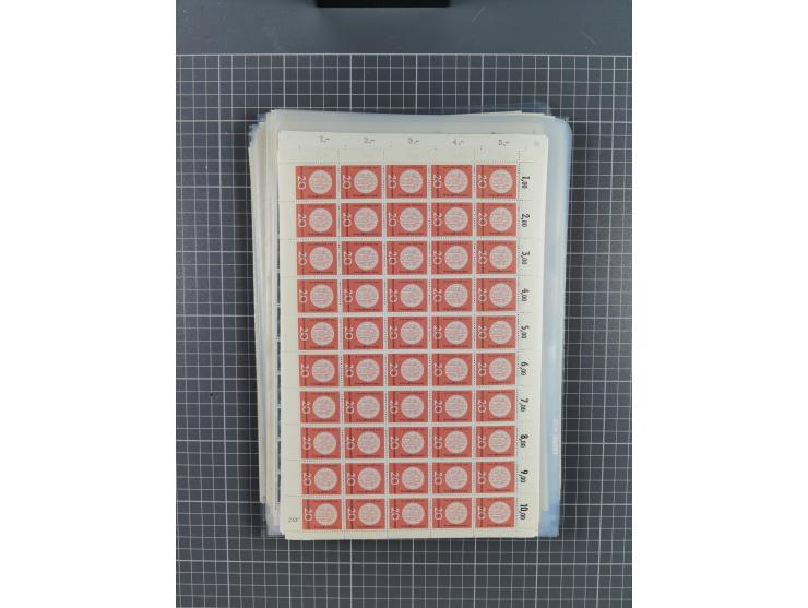 1923/1962, meist postfrischer reichhaltiger Bestand ab Danzig mit einem guten Teil Berlin bis Bundesrepublik, dabei Bögen und