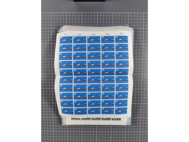 1923/1962, meist postfrischer reichhaltiger Bestand ab Danzig mit einem guten Teil Berlin bis Bundesrepublik, dabei Bögen und