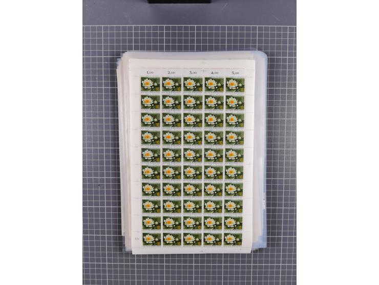 1923/1962, meist postfrischer reichhaltiger Bestand ab Danzig mit einem guten Teil Berlin bis Bundesrepublik, dabei Bögen und