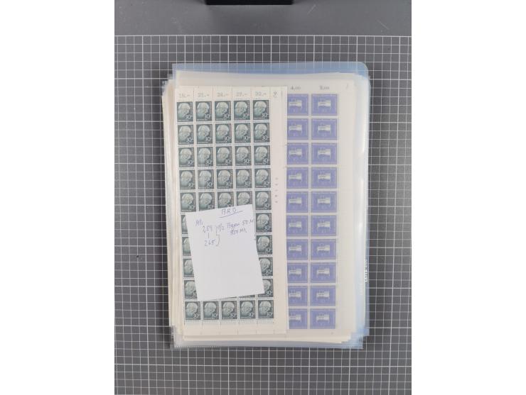 1923/1962, meist postfrischer reichhaltiger Bestand ab Danzig mit einem guten Teil Berlin bis Bundesrepublik, dabei Bögen und