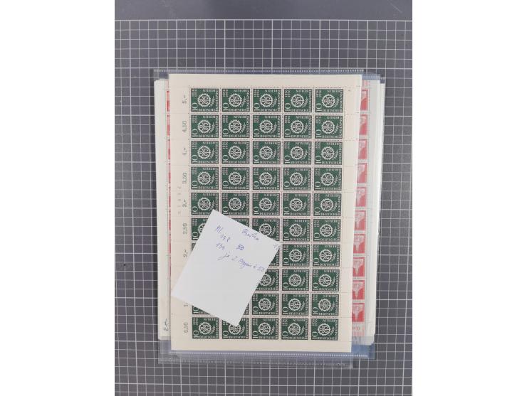 1923/1962, meist postfrischer reichhaltiger Bestand ab Danzig mit einem guten Teil Berlin bis Bundesrepublik, dabei Bögen und