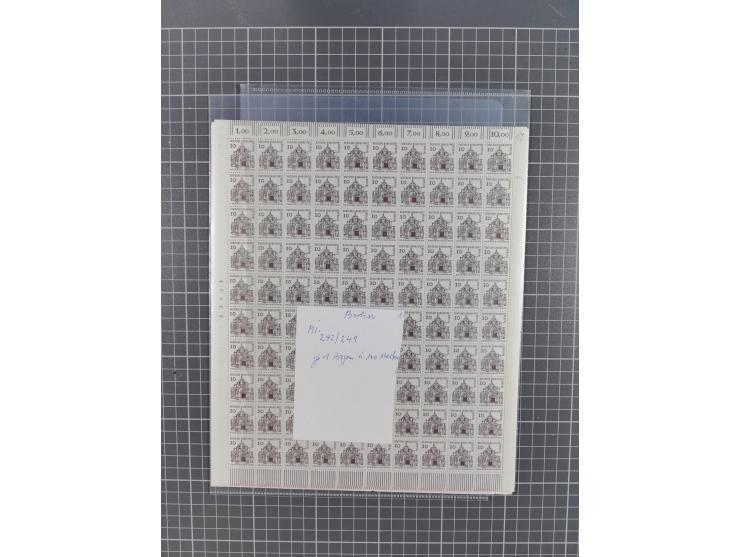 1923/1962, meist postfrischer reichhaltiger Bestand ab Danzig mit einem guten Teil Berlin bis Bundesrepublik, dabei Bögen und