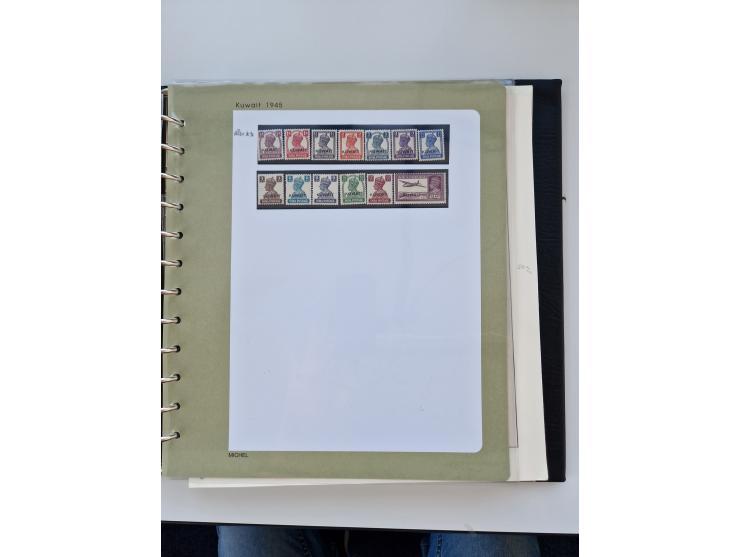 1923/61, mostly unmounted mint and unused collection incl. official stamps and duplicate, some better and complete sets, with