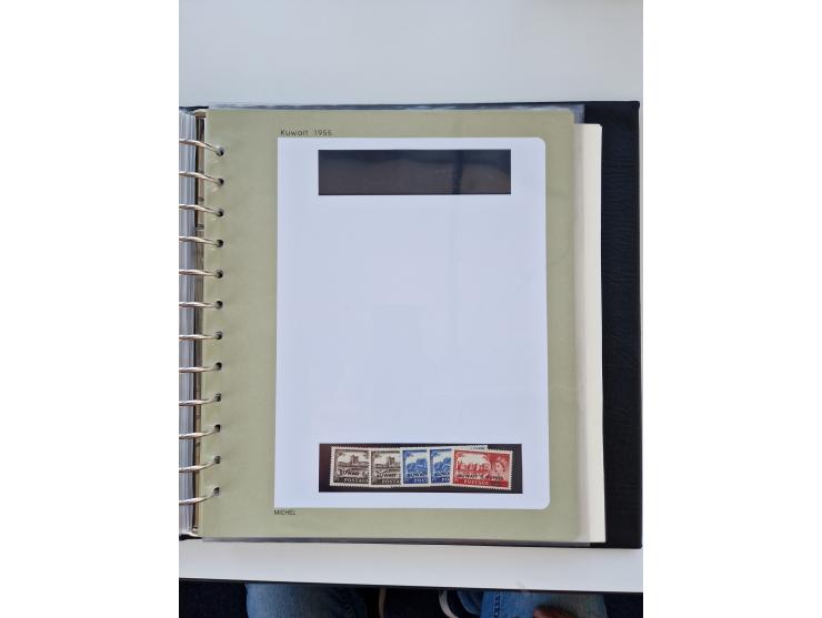 1923/61, mostly unmounted mint and unused collection incl. official stamps and duplicate, some better and complete sets, with