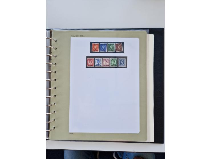 1923/61, mostly unmounted mint and unused collection incl. official stamps and duplicate, some better and complete sets, with