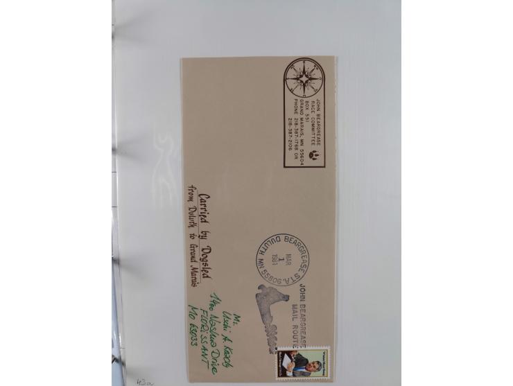 HUNDE: 1894/1992 (ca.), interessante Ausstellungssammlung “Schlittenhunde im Einsatz”, mit vielen Marken, FDCs, Schmuckbriefe