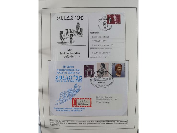 HUNDE: 1894/1992 (ca.), interessante Ausstellungssammlung “Schlittenhunde im Einsatz”, mit vielen Marken, FDCs, Schmuckbriefe