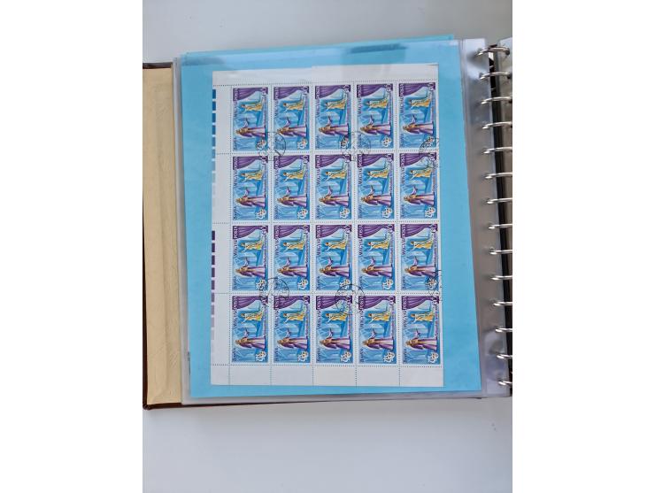 1918/88, nine albums with complete sheets and parts of sheets, unmounted mint and used with complete sets, motifs, postage du