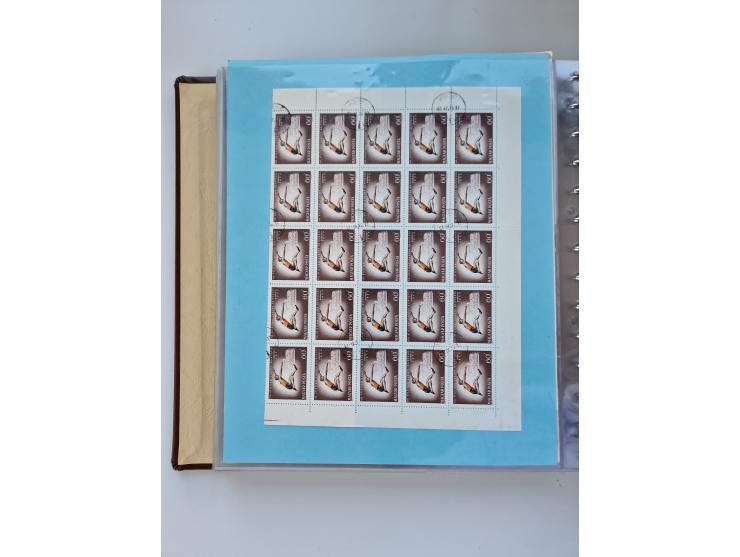 1918/88, nine albums with complete sheets and parts of sheets, unmounted mint and used with complete sets, motifs, postage du