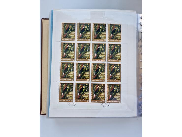 1918/88, nine albums with complete sheets and parts of sheets, unmounted mint and used with complete sets, motifs, postage du