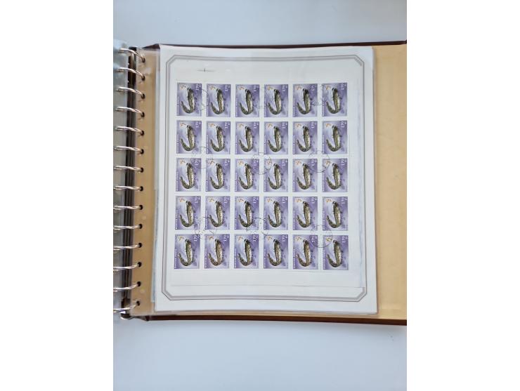 1918/88, nine albums with complete sheets and parts of sheets, unmounted mint and used with complete sets, motifs, postage du