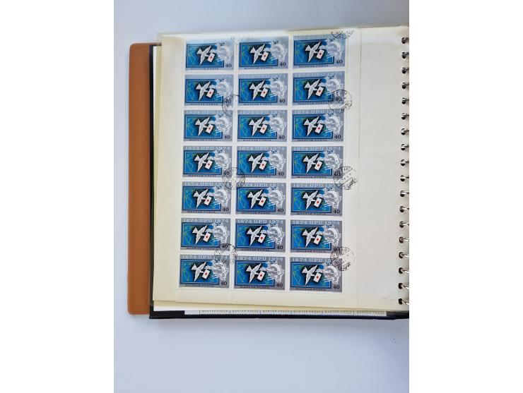 1918/88, nine albums with complete sheets and parts of sheets, unmounted mint and used with complete sets, motifs, postage du