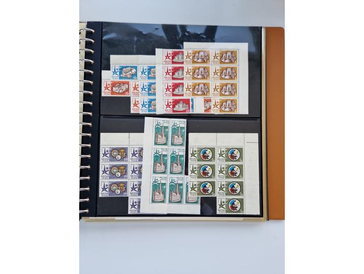 1918/88, nine albums with complete sheets and parts of sheets, unmounted mint and used with complete sets, motifs, postage du