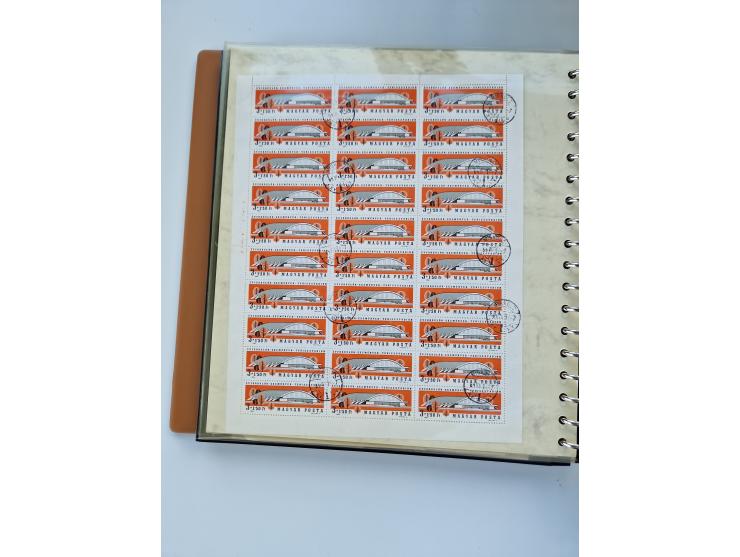 1918/88, nine albums with complete sheets and parts of sheets, unmounted mint and used with complete sets, motifs, postage du