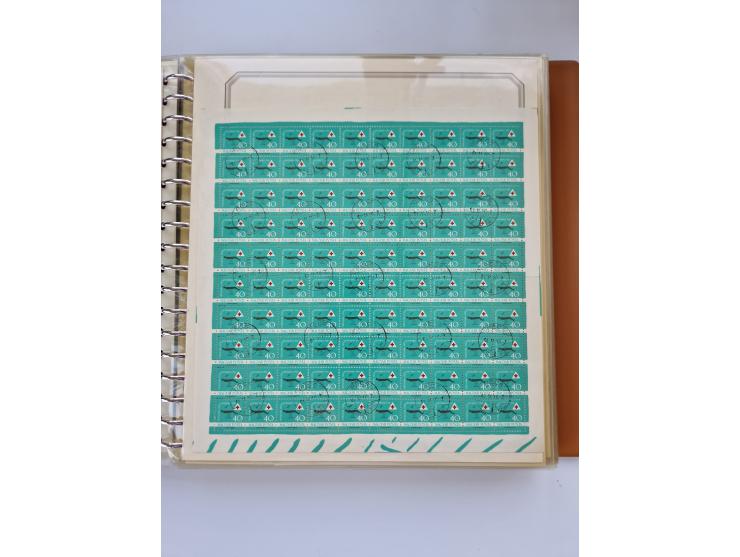 1918/88, nine albums with complete sheets and parts of sheets, unmounted mint and used with complete sets, motifs, postage du