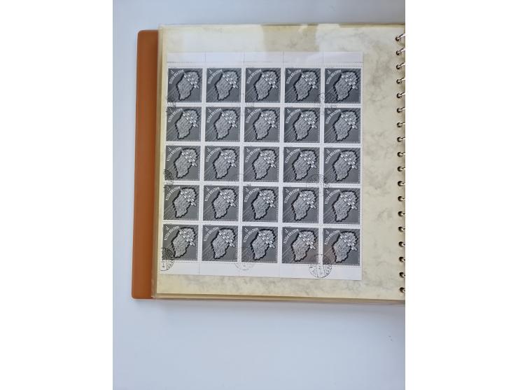 1918/88, nine albums with complete sheets and parts of sheets, unmounted mint and used with complete sets, motifs, postage du