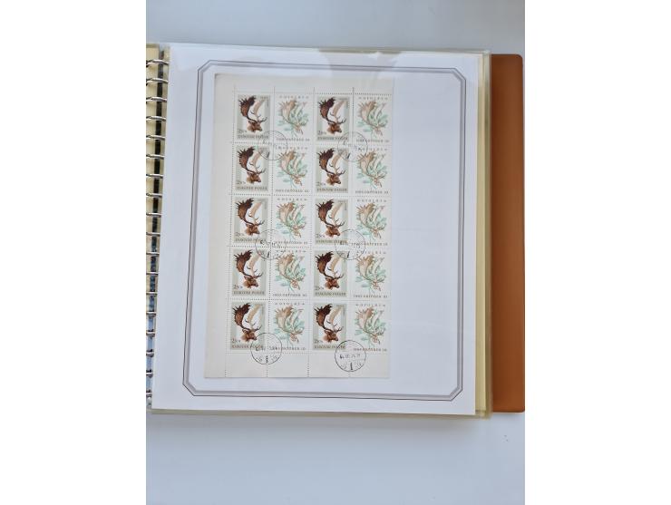 1918/88, nine albums with complete sheets and parts of sheets, unmounted mint and used with complete sets, motifs, postage du