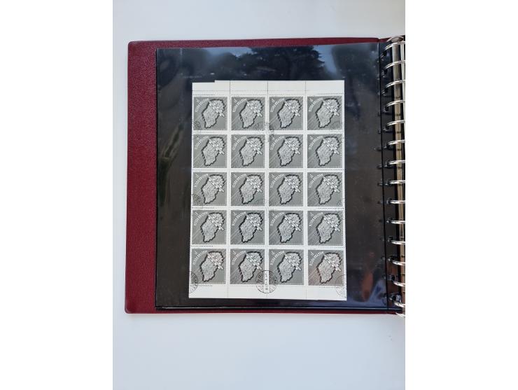 1918/88, nine albums with complete sheets and parts of sheets, unmounted mint and used with complete sets, motifs, postage du