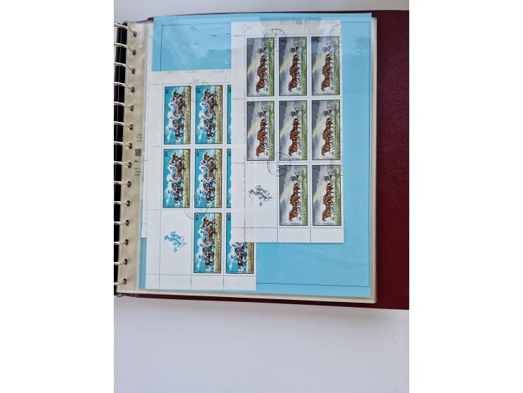 1918/88, nine albums with complete sheets and parts of sheets, unmounted mint and used with complete sets, motifs, postage du
