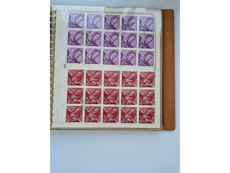 1918/88, nine albums with complete sheets and parts of sheets, unmounted mint and used with complete sets, motifs, postage du