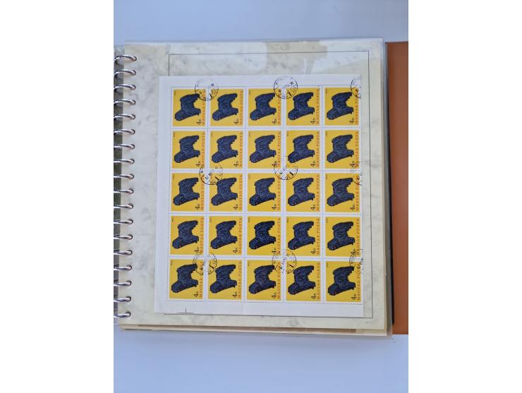 1918/88, nine albums with complete sheets and parts of sheets, unmounted mint and used with complete sets, motifs, postage du