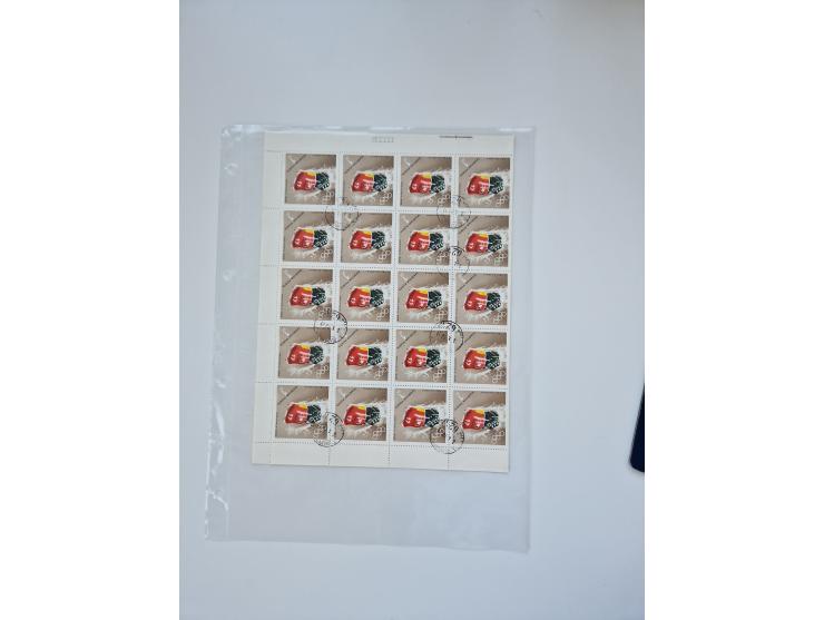 1918/88, nine albums with complete sheets and parts of sheets, unmounted mint and used with complete sets, motifs, postage du