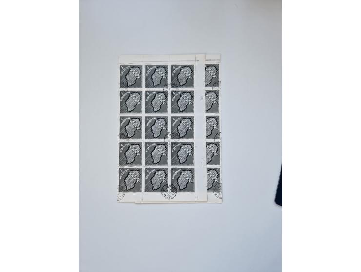 1918/88, nine albums with complete sheets and parts of sheets, unmounted mint and used with complete sets, motifs, postage du