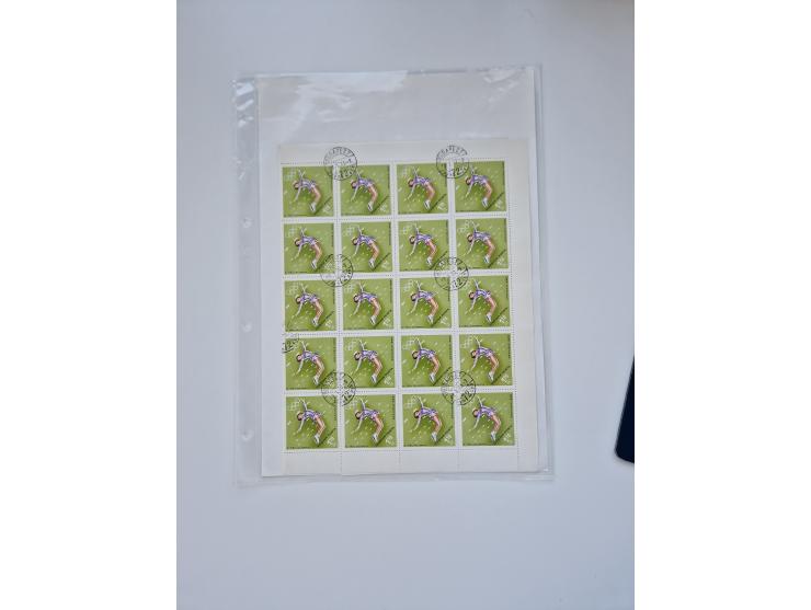 1918/88, nine albums with complete sheets and parts of sheets, unmounted mint and used with complete sets, motifs, postage du