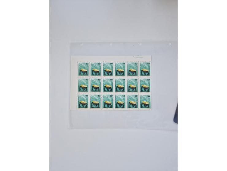 1918/88, nine albums with complete sheets and parts of sheets, unmounted mint and used with complete sets, motifs, postage du