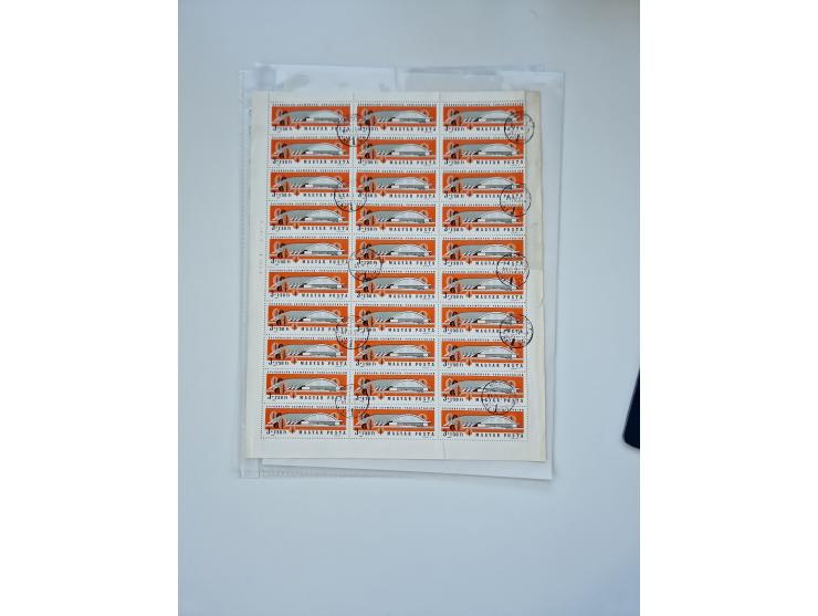 1918/88, nine albums with complete sheets and parts of sheets, unmounted mint and used with complete sets, motifs, postage du