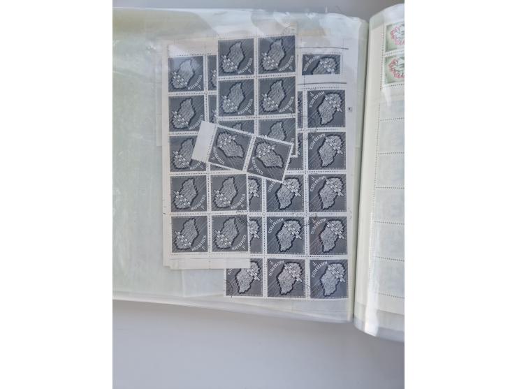 1918/88, nine albums with complete sheets and parts of sheets, unmounted mint and used with complete sets, motifs, postage du