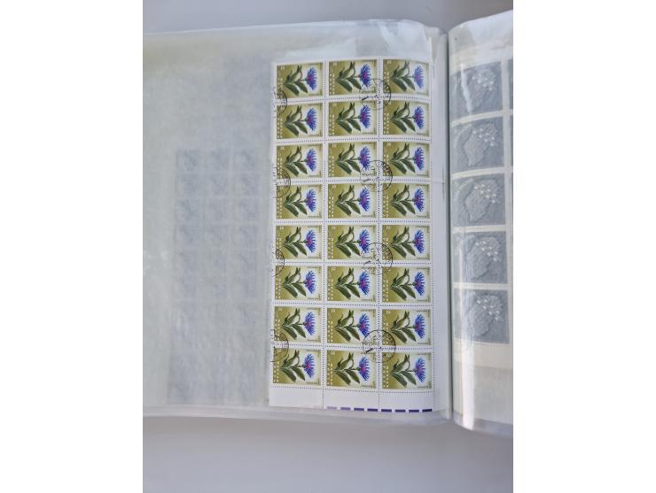 1918/88, nine albums with complete sheets and parts of sheets, unmounted mint and used with complete sets, motifs, postage du