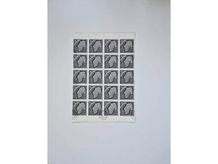 1918/88, nine albums with complete sheets and parts of sheets, unmounted mint and used with complete sets, motifs, postage du