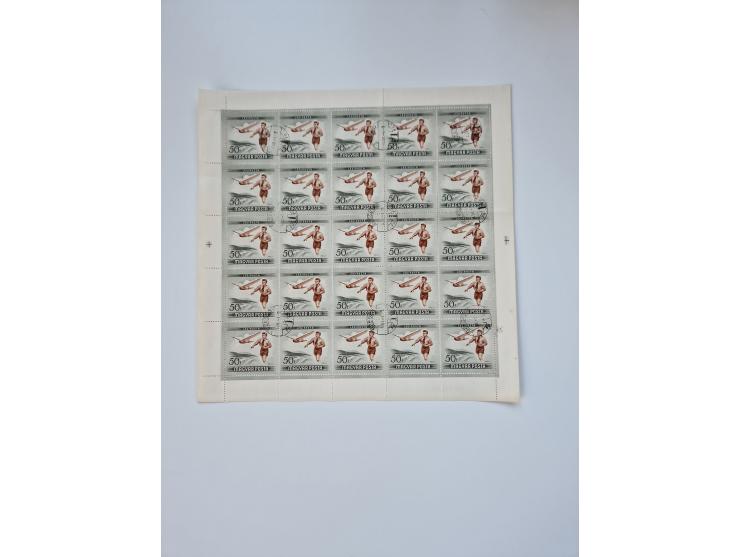 1918/88, nine albums with complete sheets and parts of sheets, unmounted mint and used with complete sets, motifs, postage du